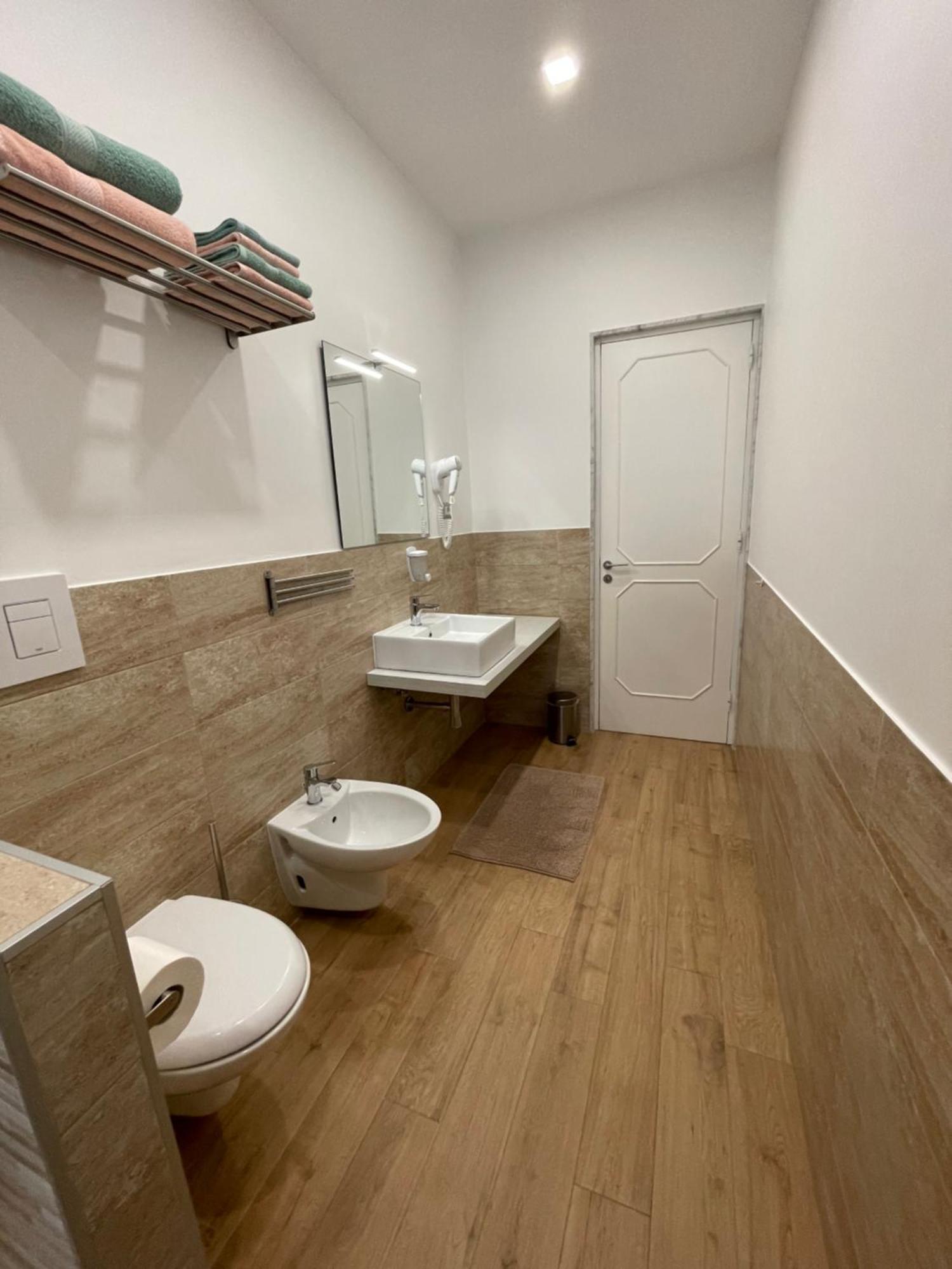 ビシェーリエCasa Calo'アパートメント エクステリア 写真